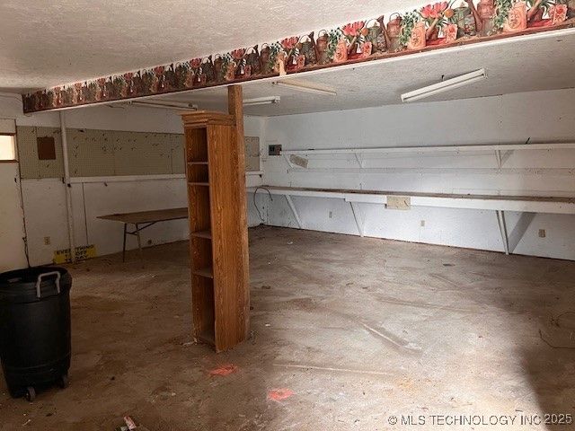 Hwy 377, Kingston, OK 73439