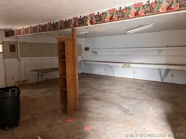 Hwy 377, Kingston, OK 73439