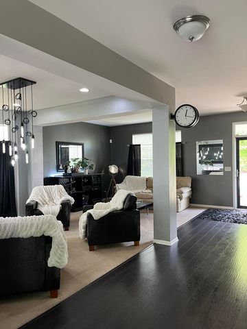 12922 N Grande Poplar Circle, Plainfield, IL 60585