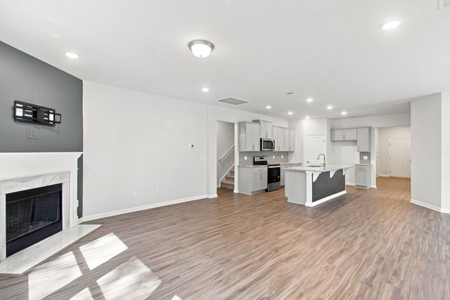 2924 Eckersley Dr, Murfreesboro, TN 37128
