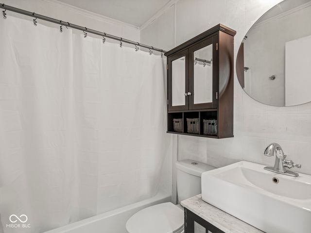 5919 Shimer Avenue, Indianapolis, IN 46219