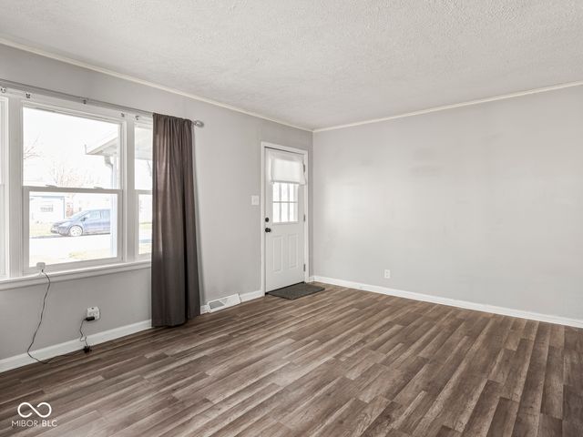 5919 Shimer Avenue, Indianapolis, IN 46219