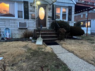 200-07 17 Avenue 1, Bayside, NY 11360