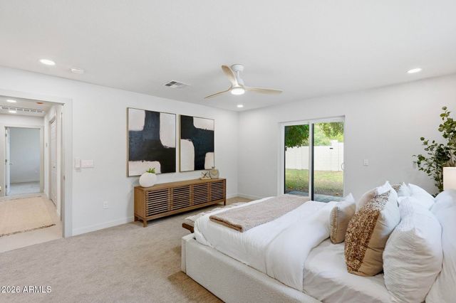 524 W HARMONT Drive, Phoenix, AZ 85021