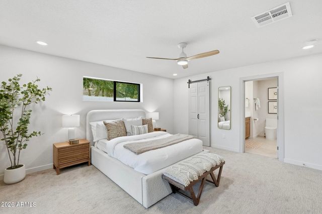 524 W HARMONT Drive, Phoenix, AZ 85021