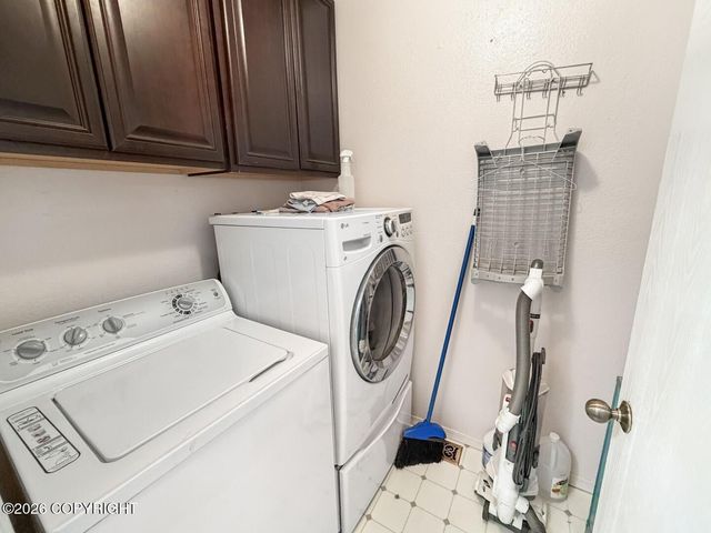 10132 Goose Berry Place, Anchorage, AK 99515