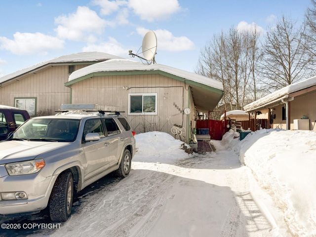 10132 Goose Berry Place, Anchorage, AK 99515