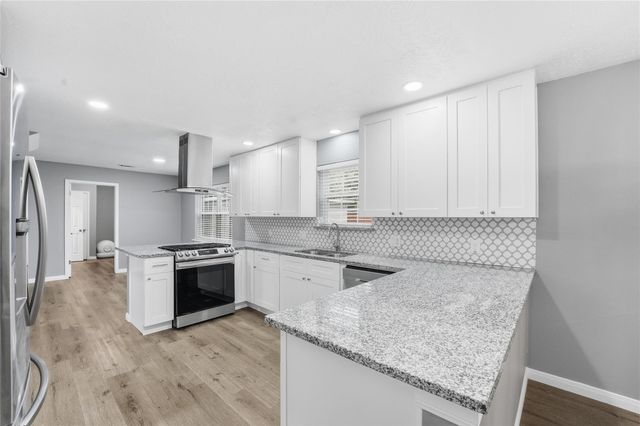 7815 12th Fairway Lane, Humble, TX 77346