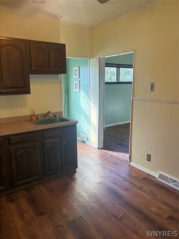 2723 Livingston Avenue, Niagara Falls, NY 14303