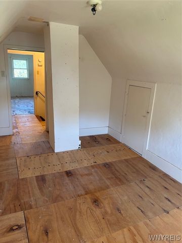 2723 Livingston Avenue, Niagara Falls, NY 14303
