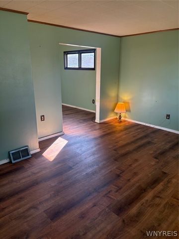 2723 Livingston Avenue, Niagara Falls, NY 14303