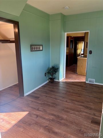 2723 Livingston Avenue, Niagara Falls, NY 14303