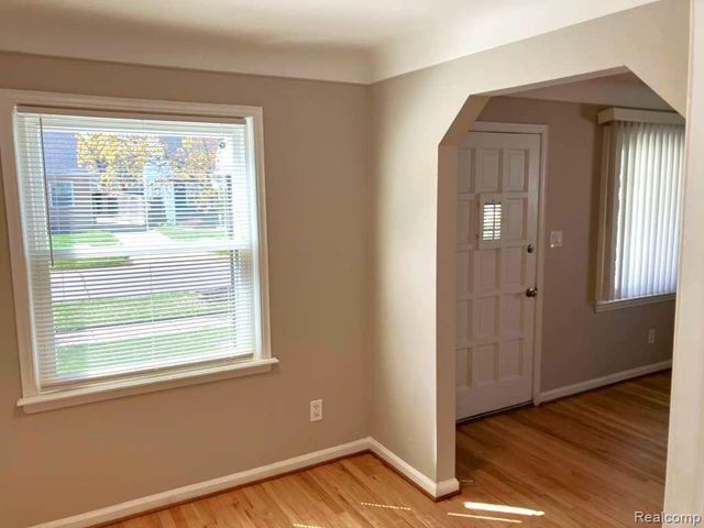 1517 E Chesterfield Street, Ferndale, MI 48220