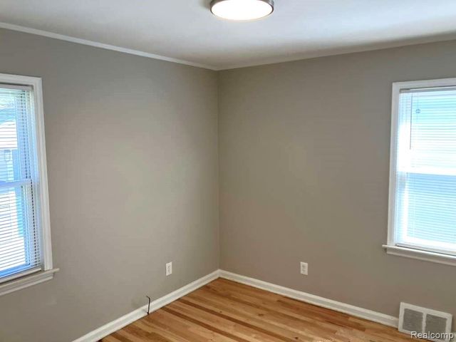 1517 E Chesterfield Street, Ferndale, MI 48220