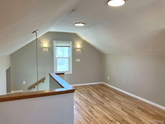 1517 E Chesterfield Street, Ferndale, MI 48220