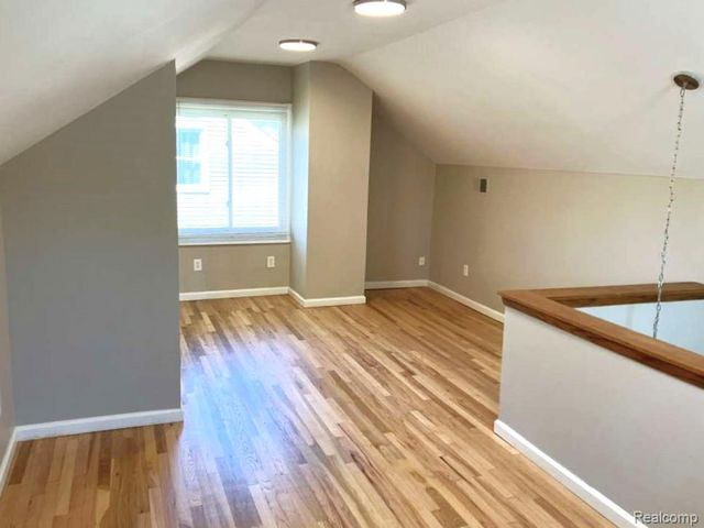 1517 E Chesterfield Street, Ferndale, MI 48220