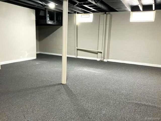 1517 E Chesterfield Street, Ferndale, MI 48220