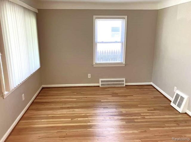 1517 E Chesterfield Street, Ferndale, MI 48220