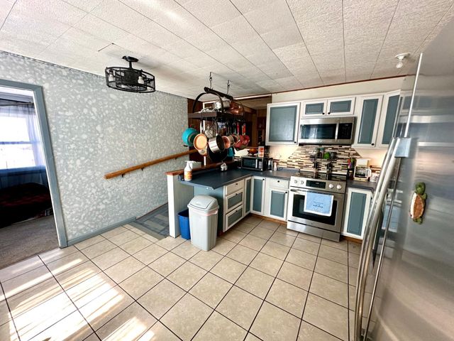 607 Main Street, Hartland, MN 56042