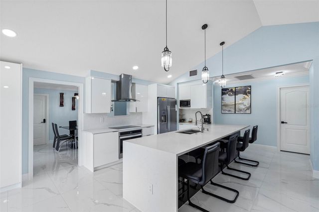 16206 W COURSE DRIVE, Tampa, FL 33624