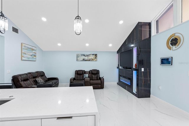 16206 W COURSE DRIVE, Tampa, FL 33624