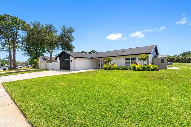 16206 W COURSE DRIVE, Tampa, FL 33624
