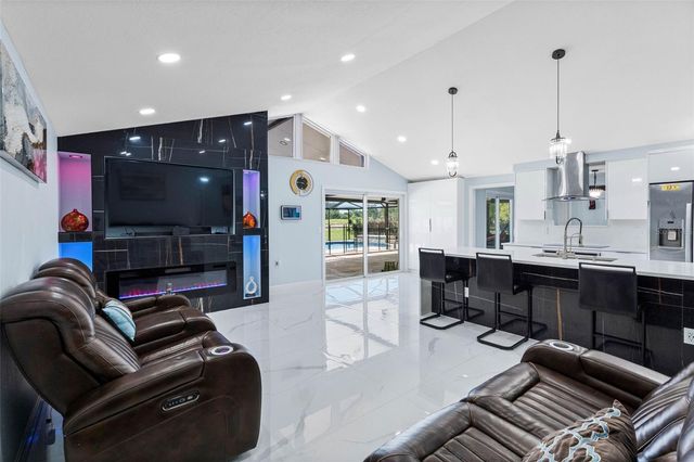 16206 W COURSE DRIVE, Tampa, FL 33624
