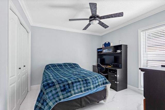 16206 W COURSE DRIVE, Tampa, FL 33624
