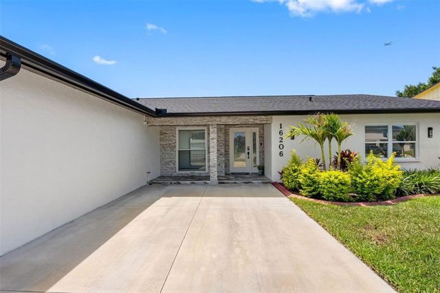 16206 W COURSE DRIVE, Tampa, FL 33624