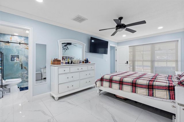 16206 W COURSE DRIVE, Tampa, FL 33624