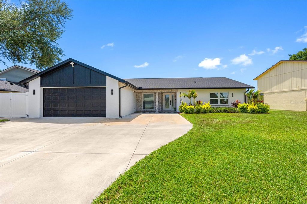 16206 W COURSE DRIVE, Tampa, FL 33624