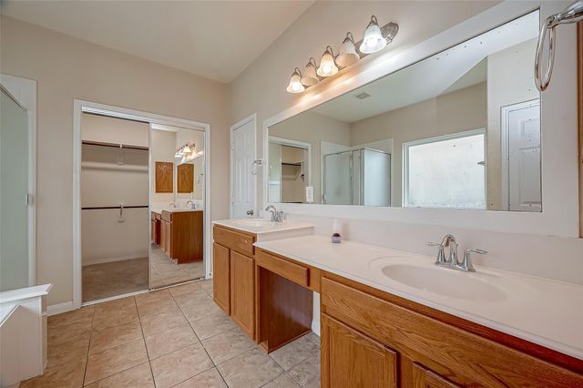 5703 Langham Dawn Lane, Houston, TX 77084