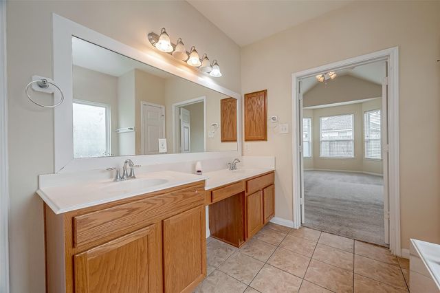 5703 Langham Dawn Lane, Houston, TX 77084