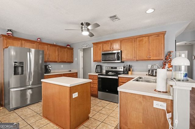 614 Tranquillity Way, Mcdonough, GA 30252