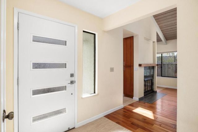 710 Freeman Court, Santa Cruz, CA 95062