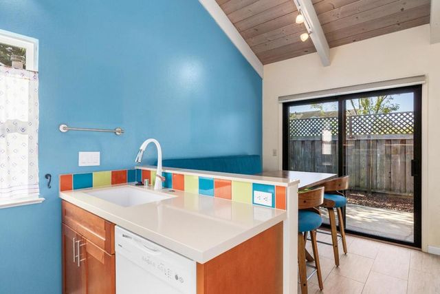 710 Freeman Court, Santa Cruz, CA 95062