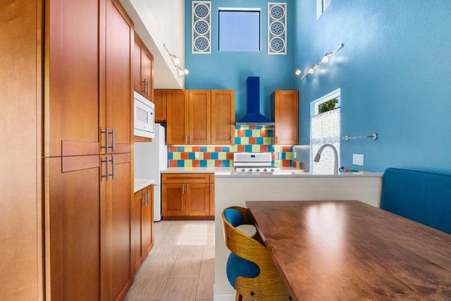 710 Freeman Court, Santa Cruz, CA 95062