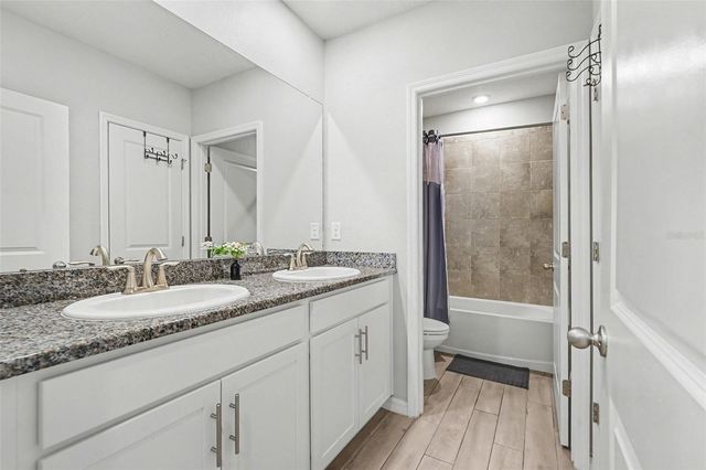 33135 SAND CREEK DRIVE, Wesley Chapel, FL 33543