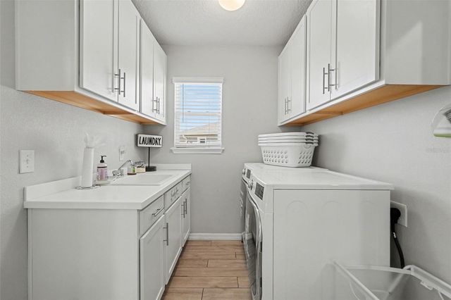 33135 SAND CREEK DRIVE, Wesley Chapel, FL 33543