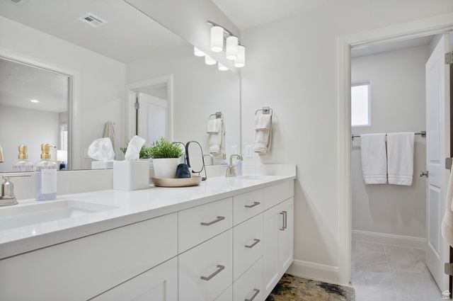 1426 N RUSTICO DR, Washington, UT 84780