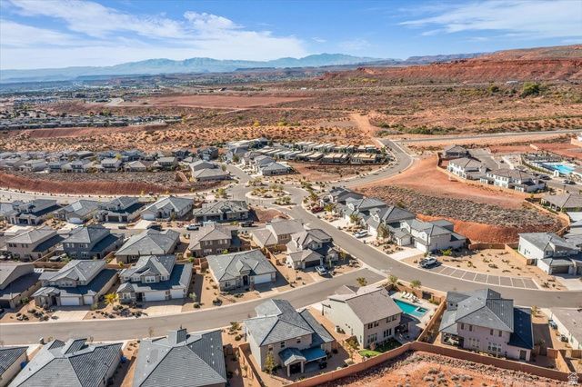 1426 N RUSTICO DR, Washington, UT 84780