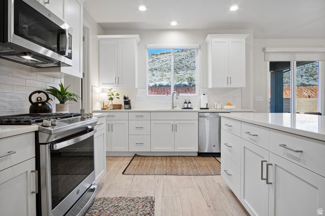 1426 N RUSTICO DR, Washington, UT 84780