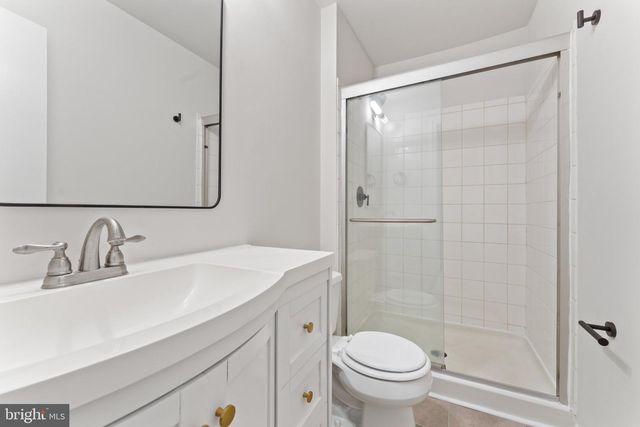 10714 WAKEMAN DR, Fredericksburg, VA 22407