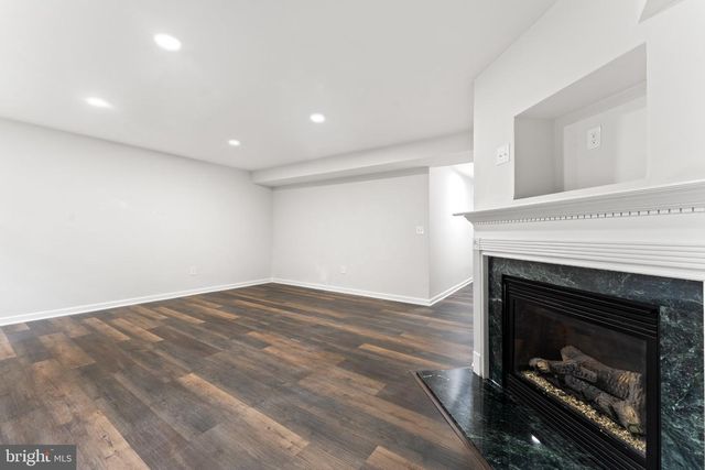 10714 WAKEMAN DR, Fredericksburg, VA 22407