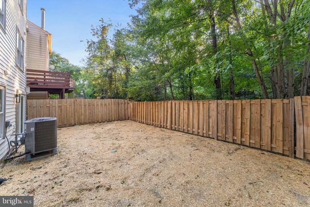 10714 WAKEMAN DR, Fredericksburg, VA 22407