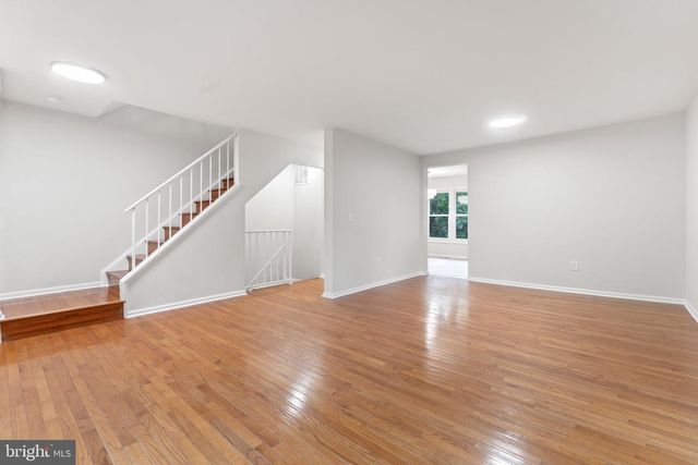 10714 WAKEMAN DR, Fredericksburg, VA 22407