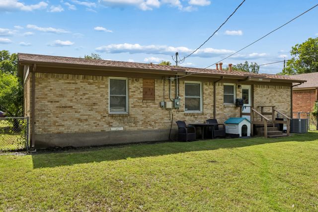 1216 Bluebird Lane, Garland, TX 75042