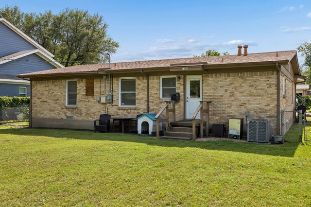 1216 Bluebird Lane, Garland, TX 75042