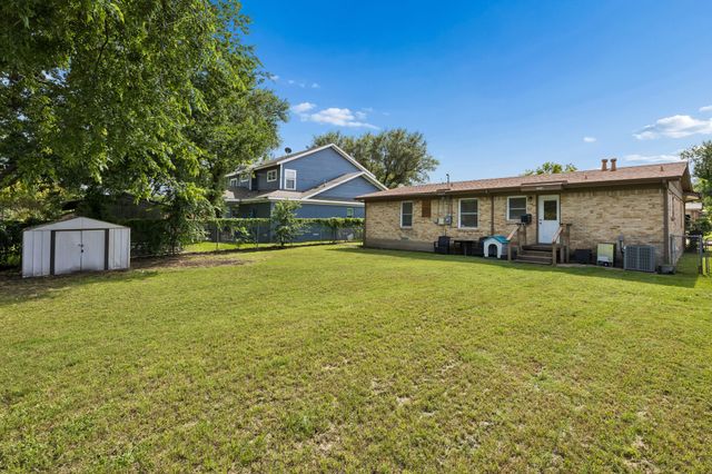 1216 Bluebird Lane, Garland, TX 75042