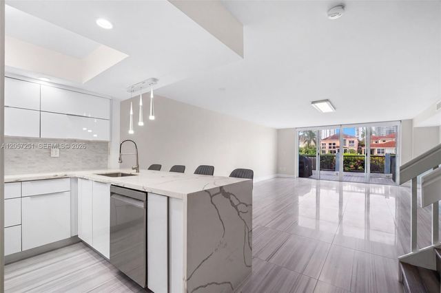 3750 NE 209th Terrace, Aventura, FL 33180